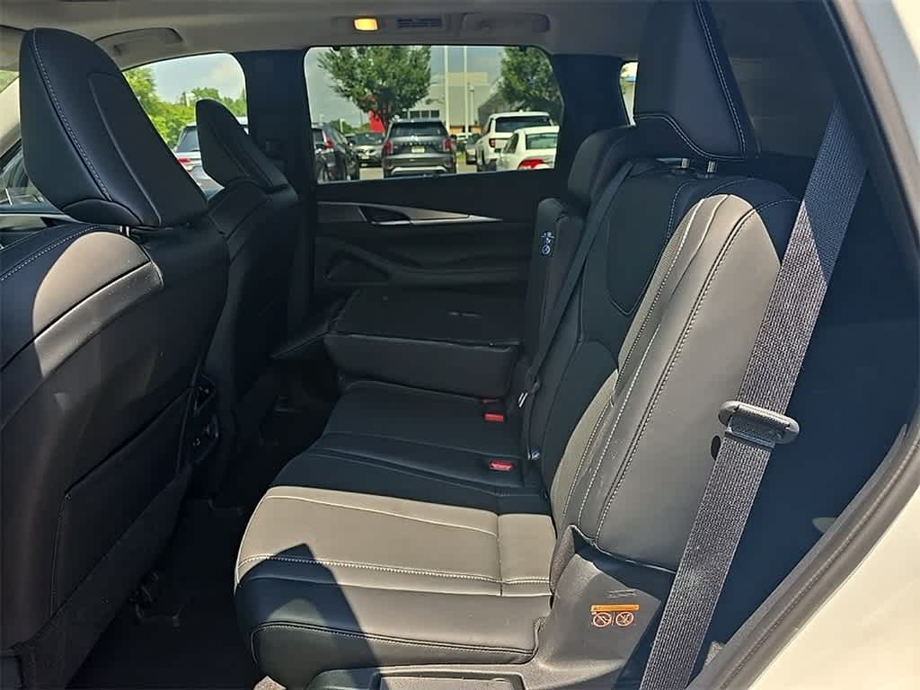 Thumbnail: 2023 INFINITI QX60 - 7