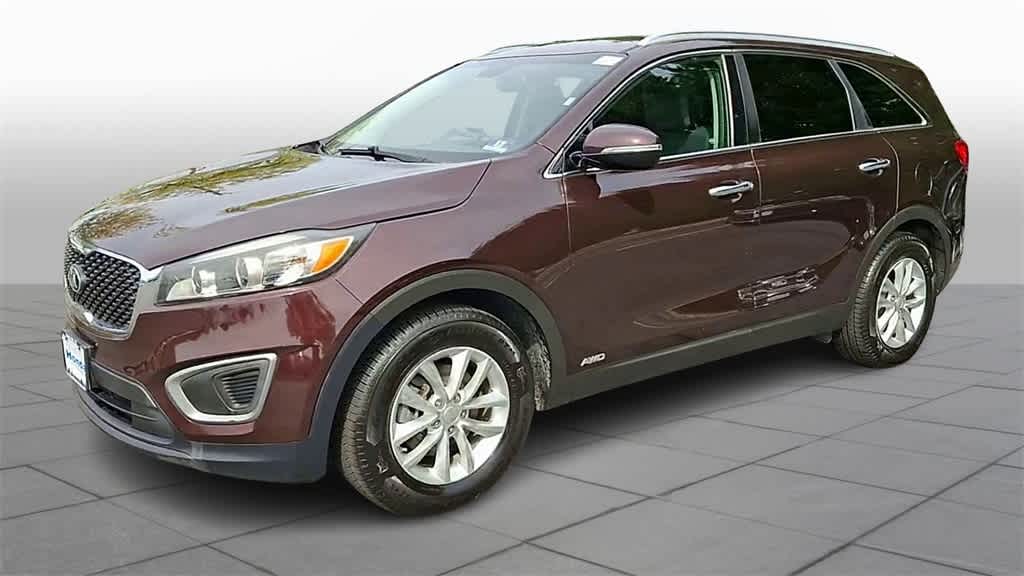 Thumbnail: 2016 Kia Sorento - 4