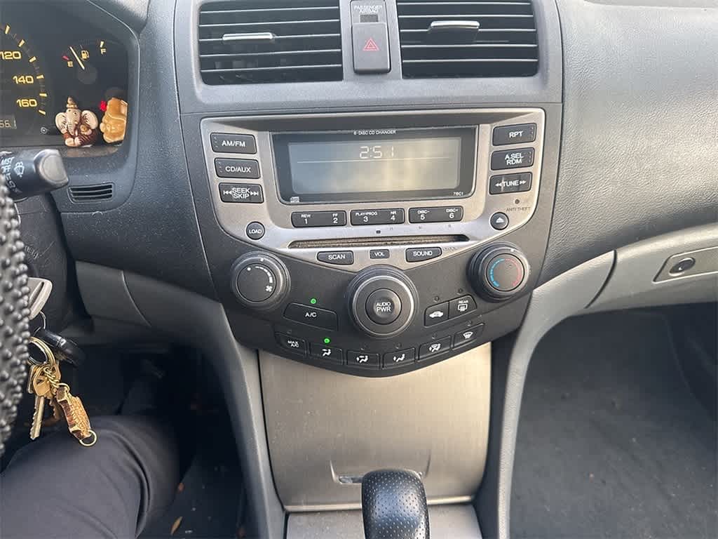 Thumbnail: 2006 Honda Accord - 13