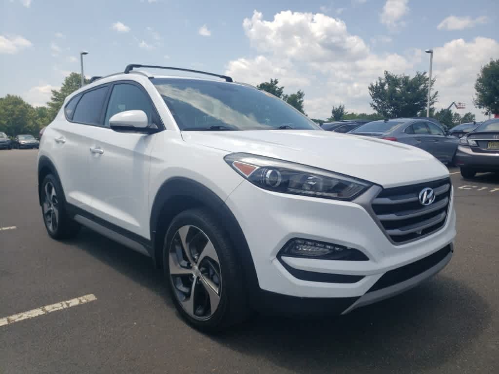 Thumbnail: 2017 Hyundai Tucson - 3