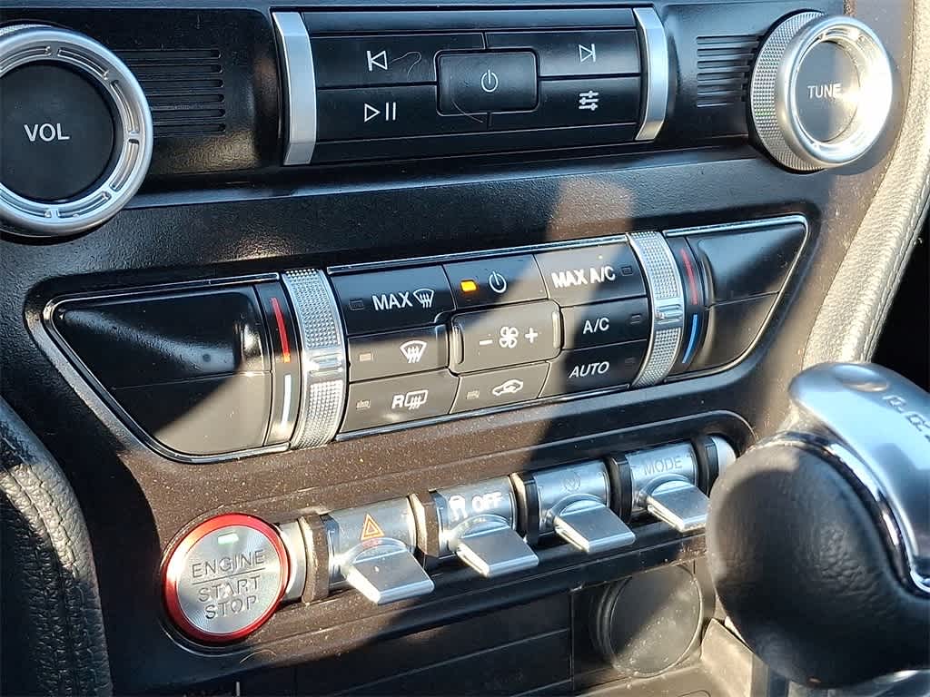 Thumbnail: 2022 Ford Mustang - 11