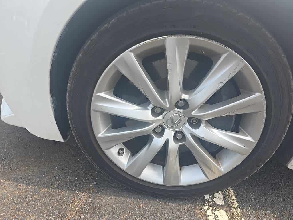 2016 Lexus IS 300 10