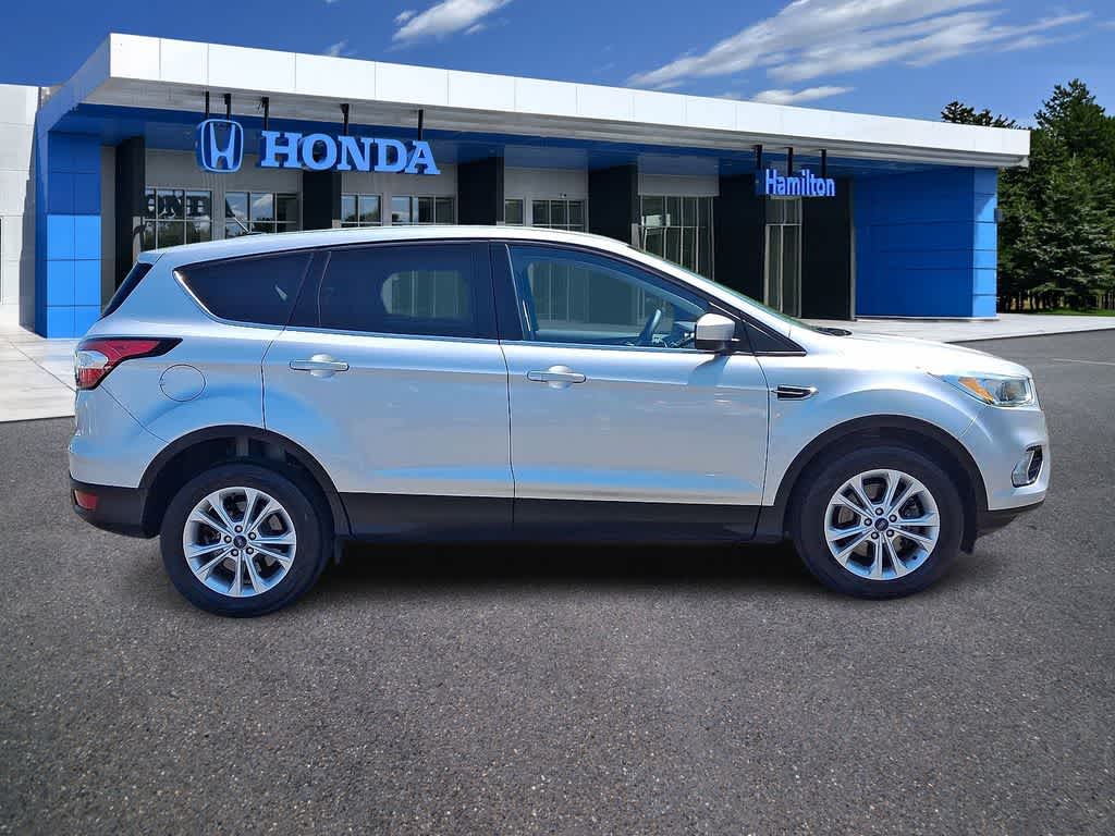 Thumbnail: 2017 Ford Escape - 25