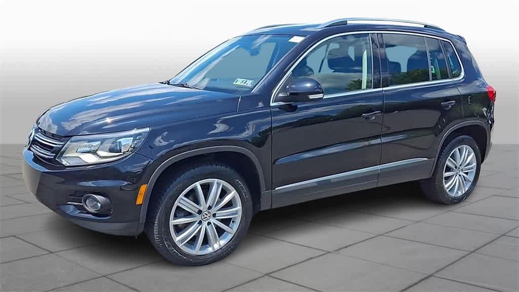 Thumbnail: 2016 Volkswagen Tiguan - 4