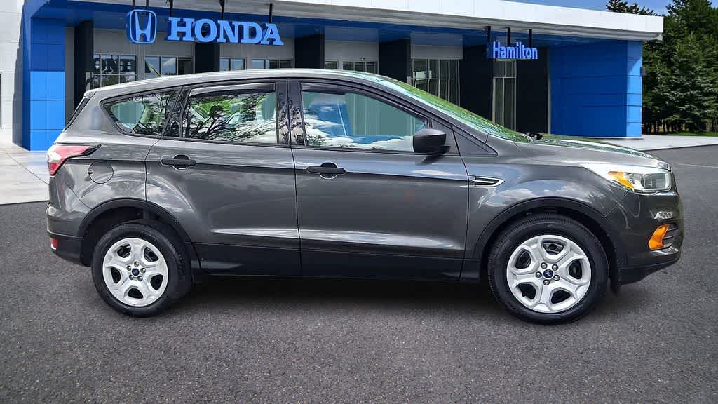 Thumbnail: 2017 Ford Escape - 9