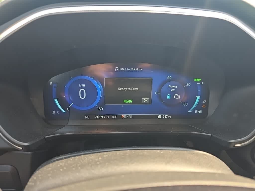 2021 Ford Escape Titanium Hybrid 17