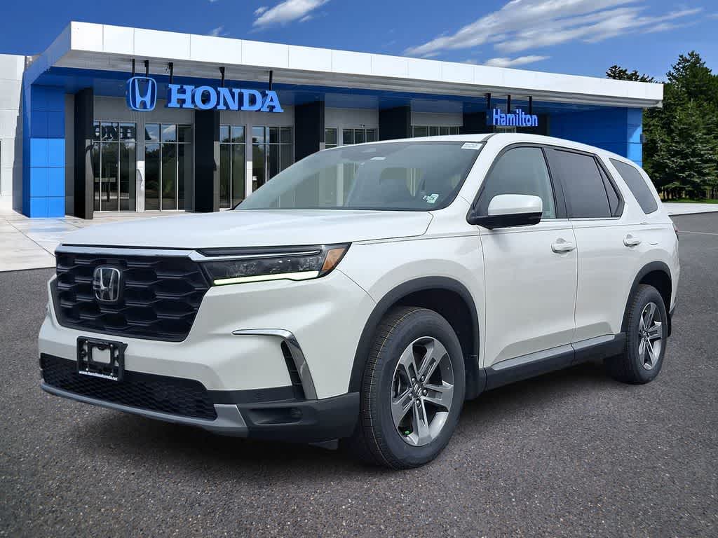 Thumbnail: 2023 Honda Pilot - 1