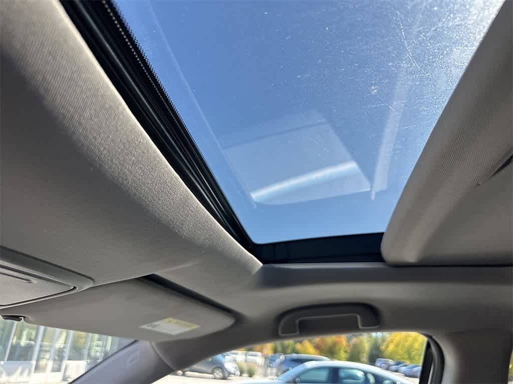 Thumbnail: 2019 Honda Pilot - 10