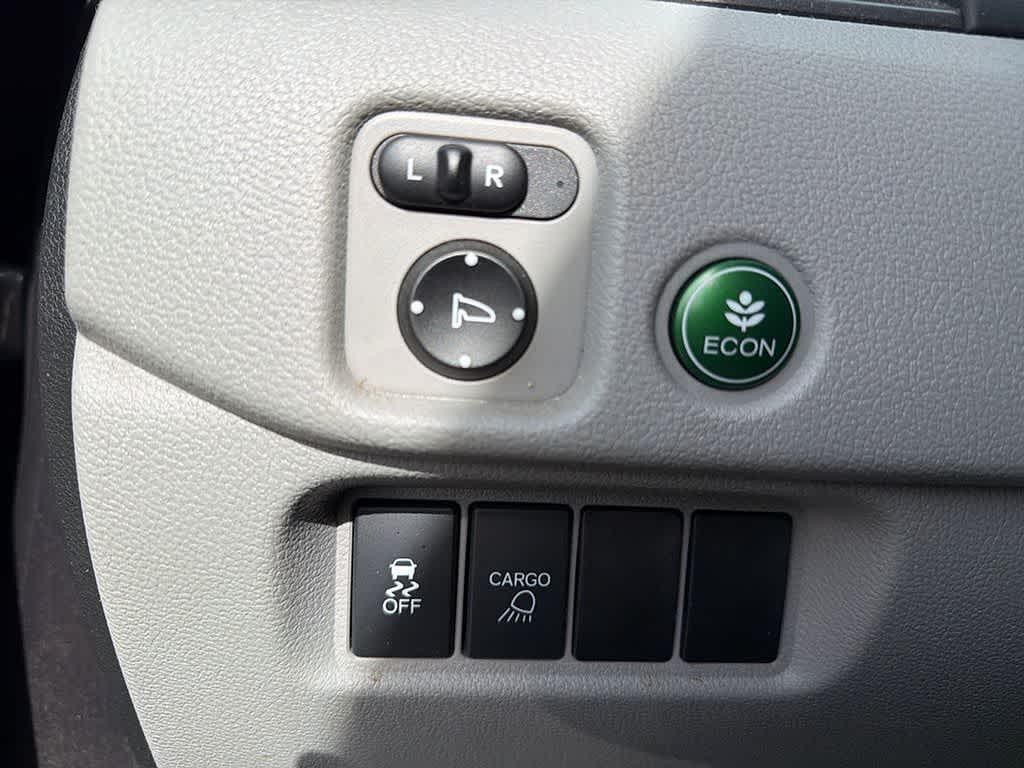 Thumbnail: 2017 Honda Ridgeline - 16