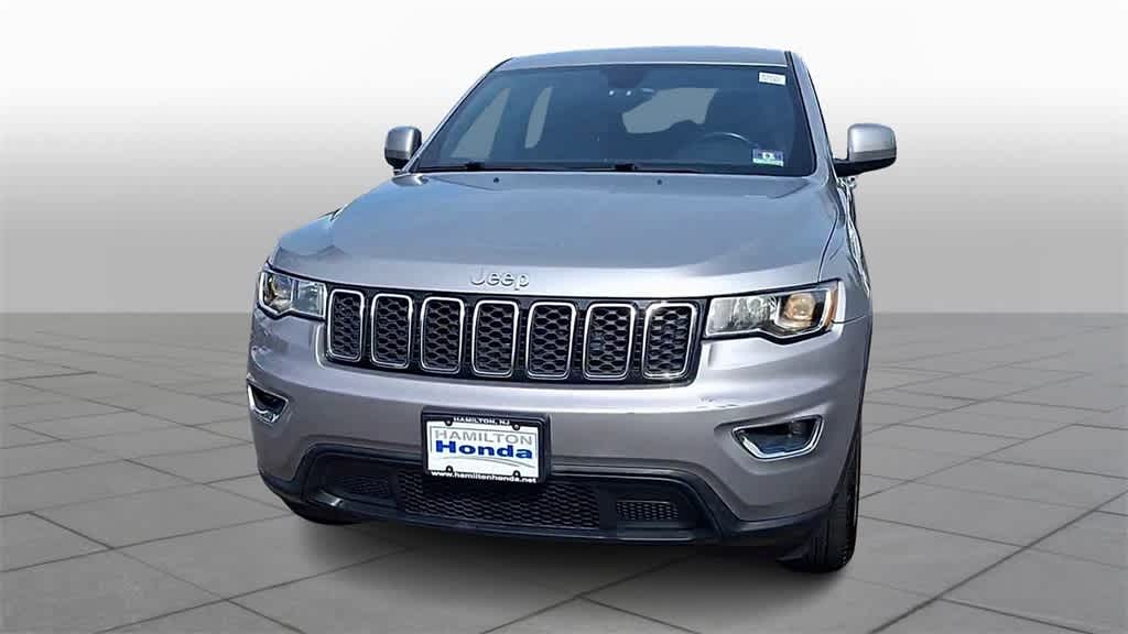 Thumbnail: 2017 Jeep Grand Cherokee - 3