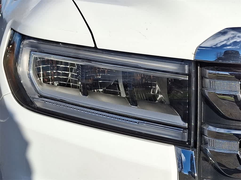 Thumbnail: 2023 GMC Acadia - 27