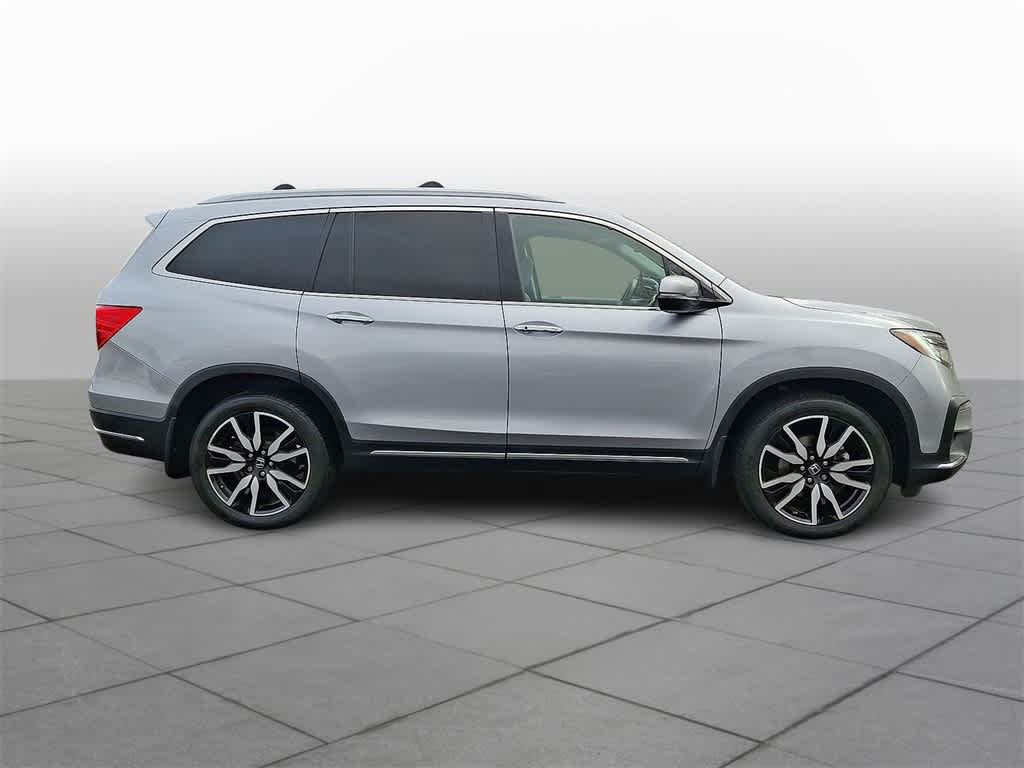 Thumbnail: 2019 Honda Pilot - 25