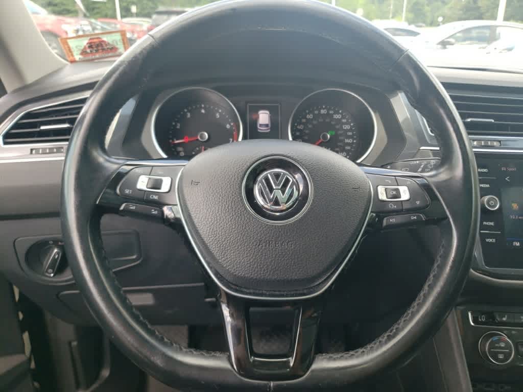 Thumbnail: 2018 Volkswagen Tiguan - 14