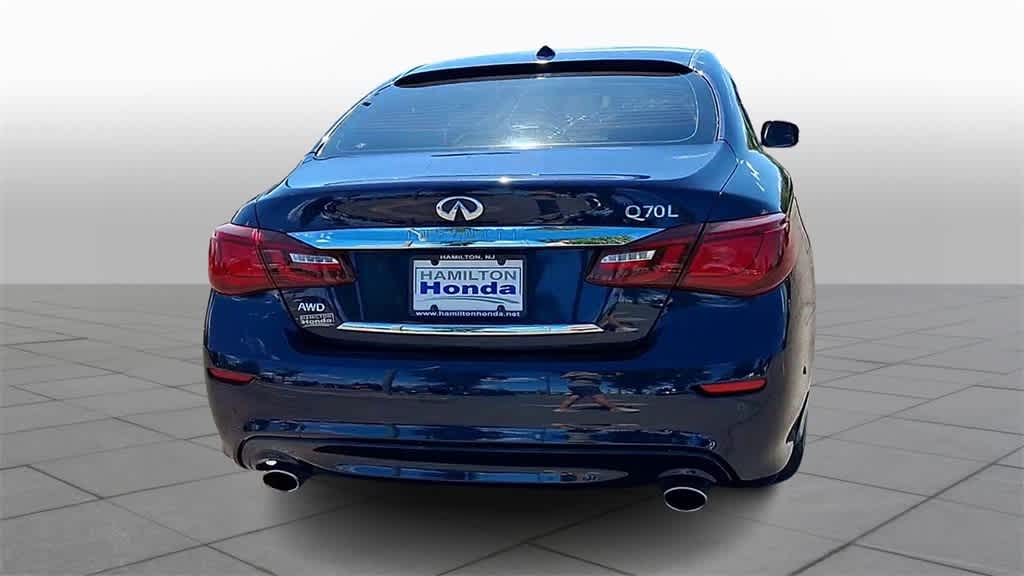 Thumbnail: 2015 INFINITI Q70 - 7