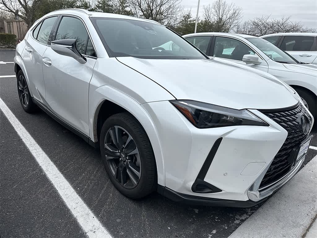 Thumbnail: 2023 Lexus UX - 2