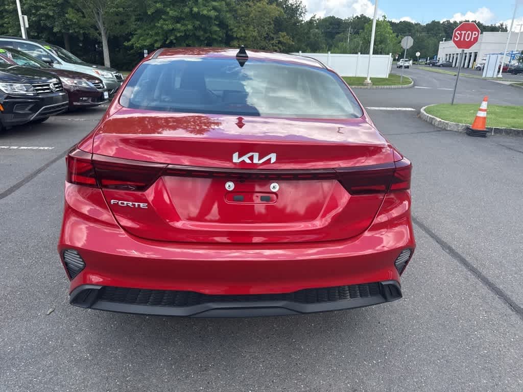 Thumbnail: 2022 Kia Forte - 7