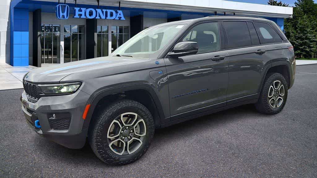 Thumbnail: 2024 Jeep Grand Cherokee - 4