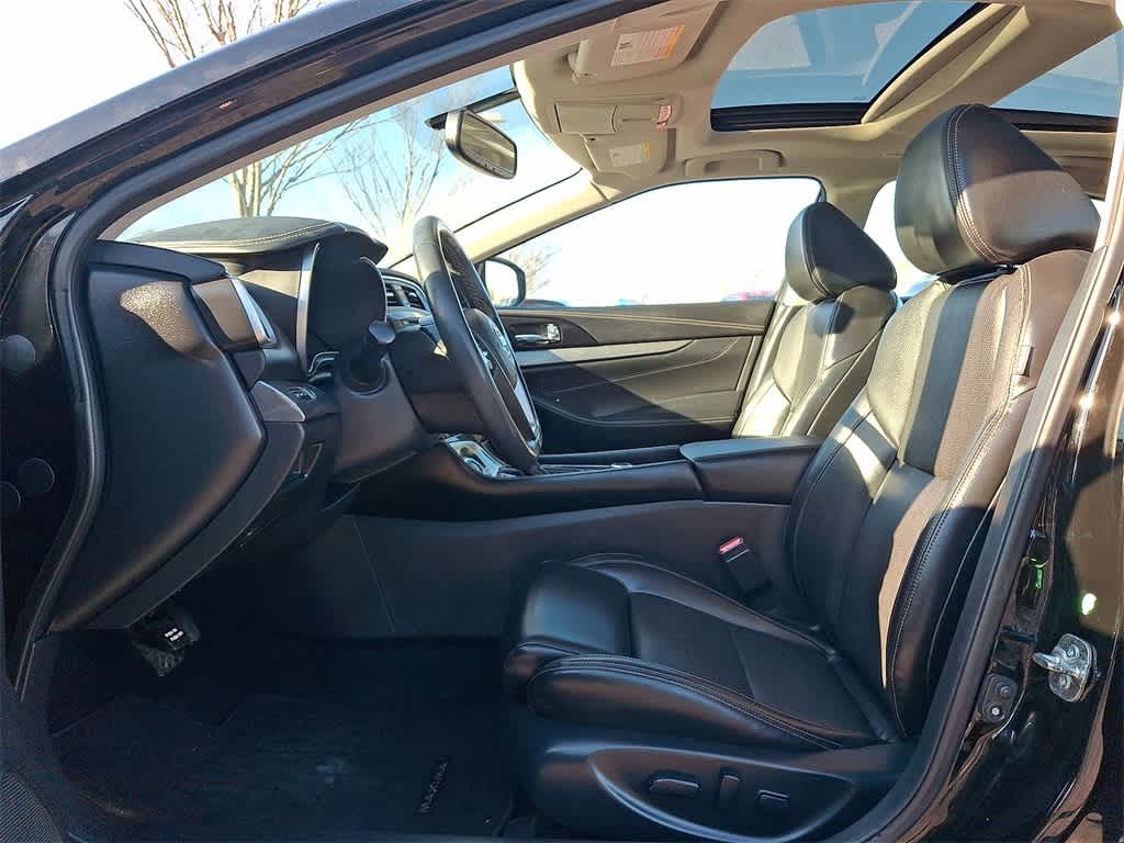 Thumbnail: 2017 Nissan Maxima - 11