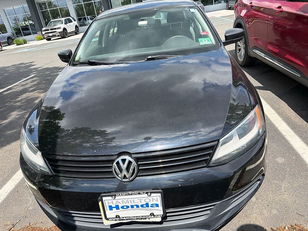 Thumbnail: 2014 Volkswagen Jetta - 2