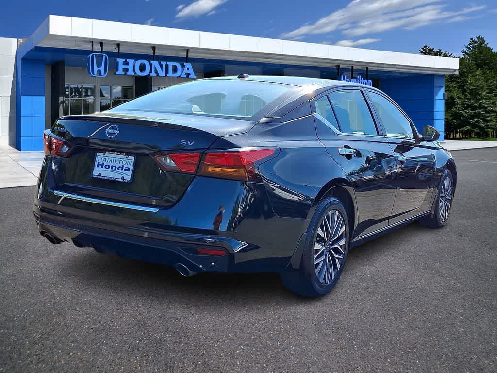 Thumbnail: 2023 Nissan Altima - 25