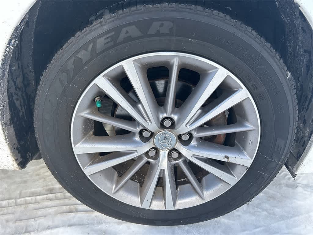 Thumbnail: 2014 Toyota Corolla - 9