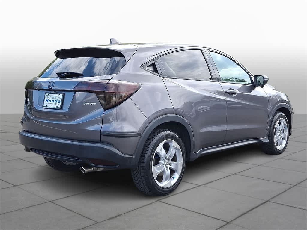 Thumbnail: 2016 Honda HR-V - 24