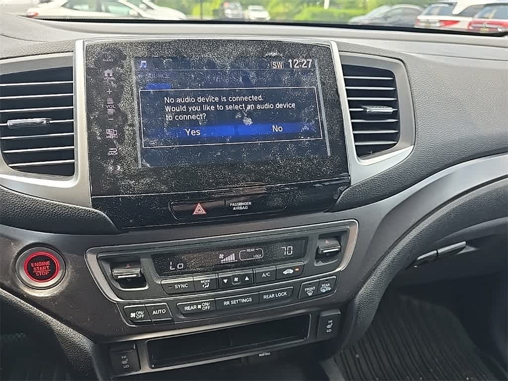 Thumbnail: 2018 Honda Pilot - 12