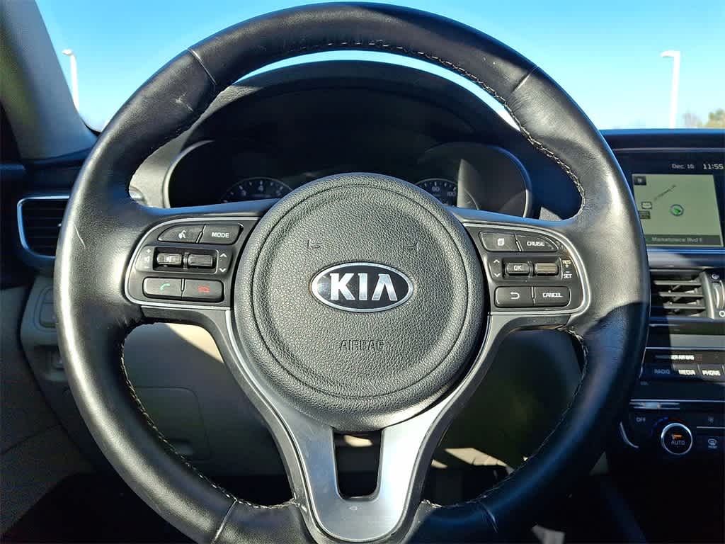 Thumbnail: 2017 Kia Optima - 16