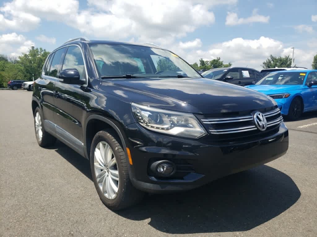 Thumbnail: 2016 Volkswagen Tiguan - 3