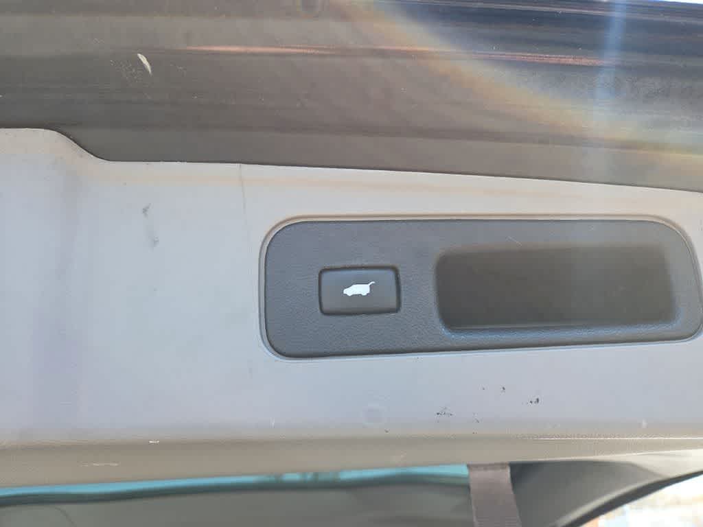 Thumbnail: 2015 Honda Pilot - 14