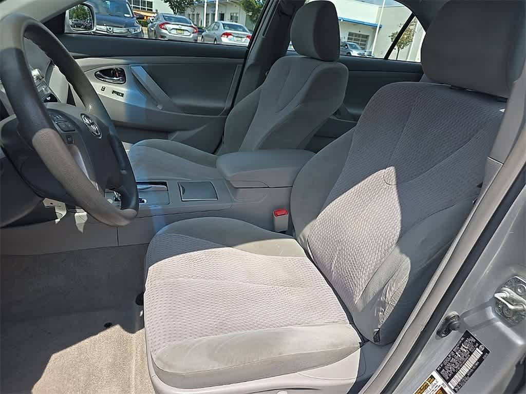 Thumbnail: 2010 Toyota Camry - 8