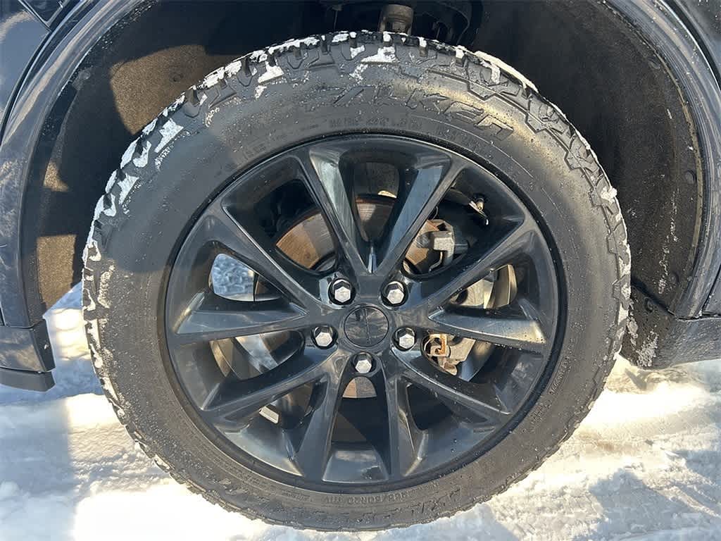 Thumbnail: 2018 Dodge Durango - 8