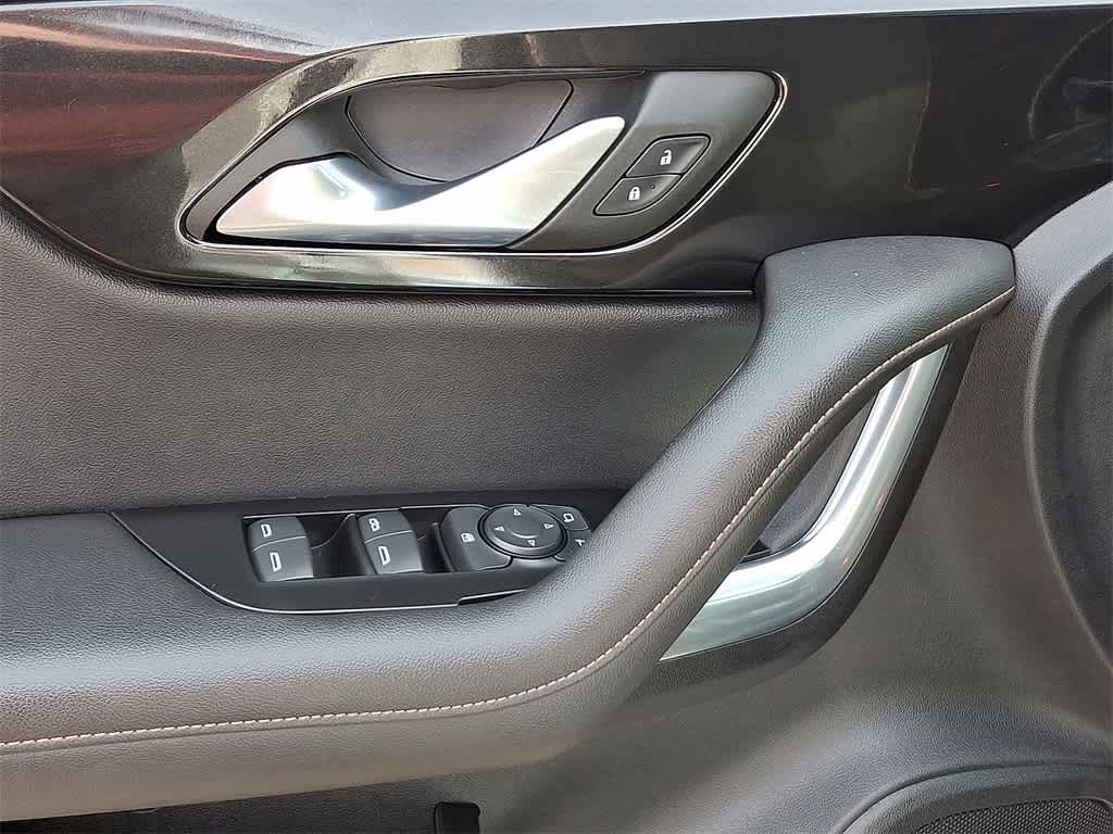 Thumbnail: 2022 Chevrolet Blazer - 10