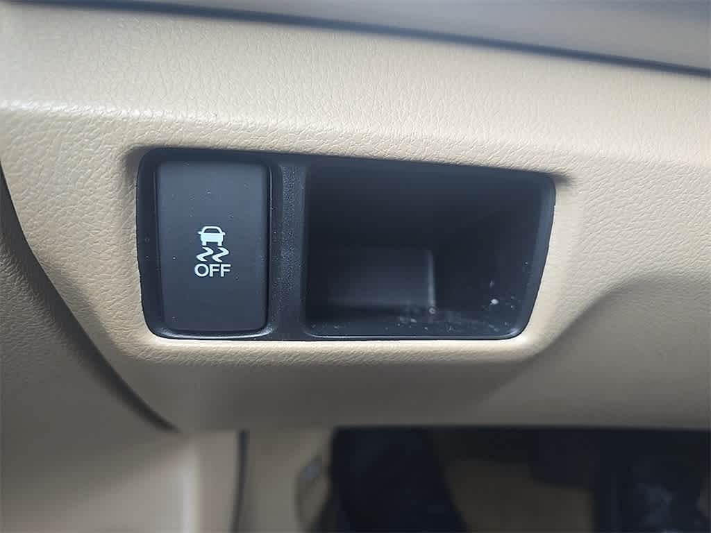 Thumbnail: 2012 Honda Accord - 16