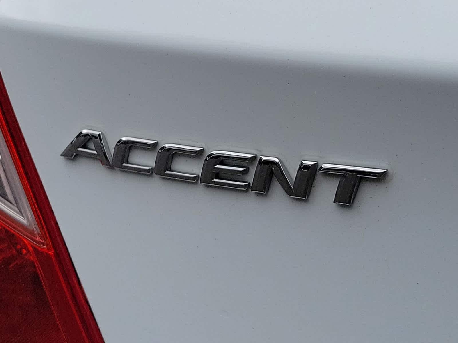 2014 Hyundai Accent GS 22