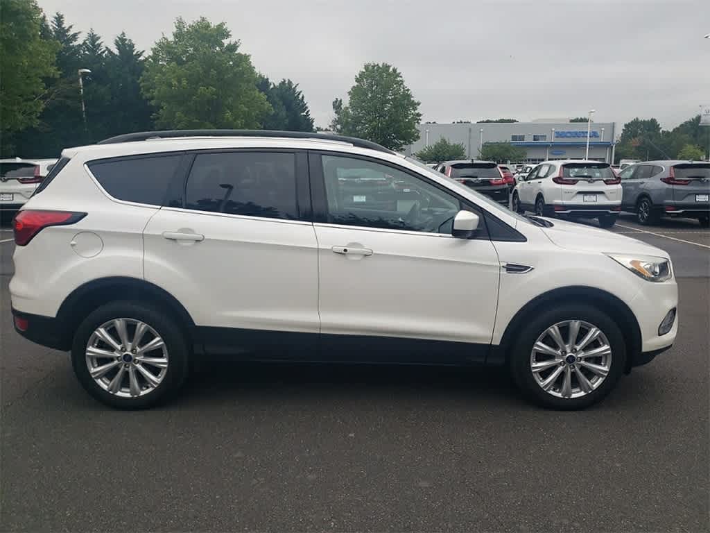 Thumbnail: 2019 Ford Escape - 4