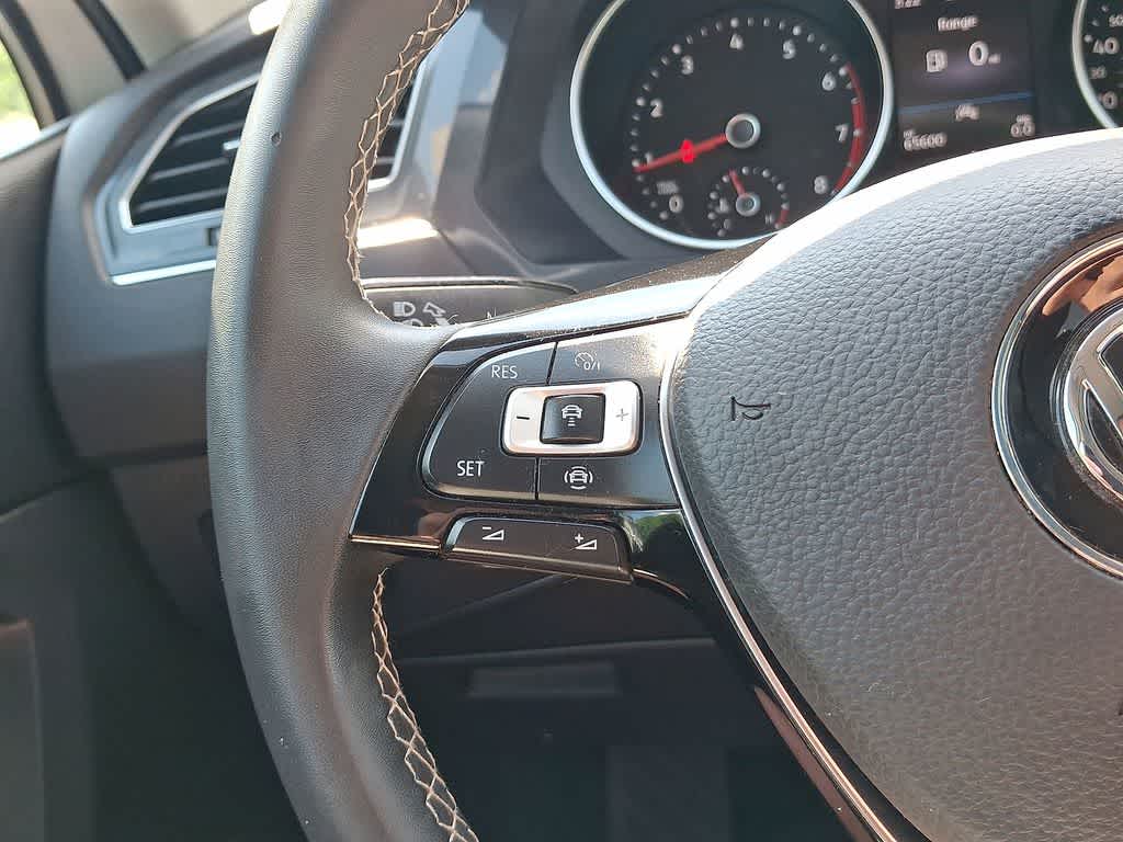 Thumbnail: 2021 Volkswagen Tiguan - 17