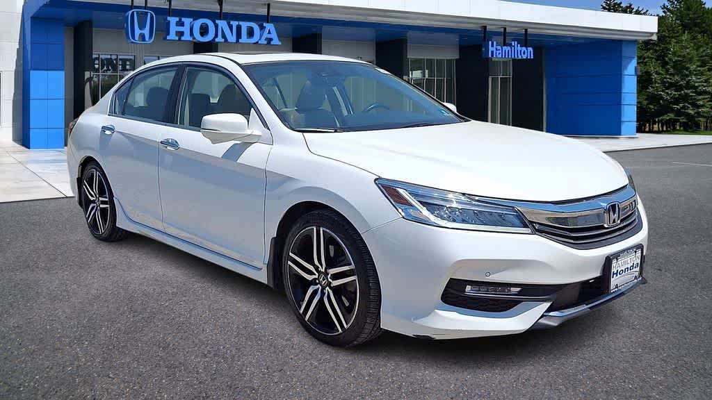 Thumbnail: 2017 Honda Accord - 2