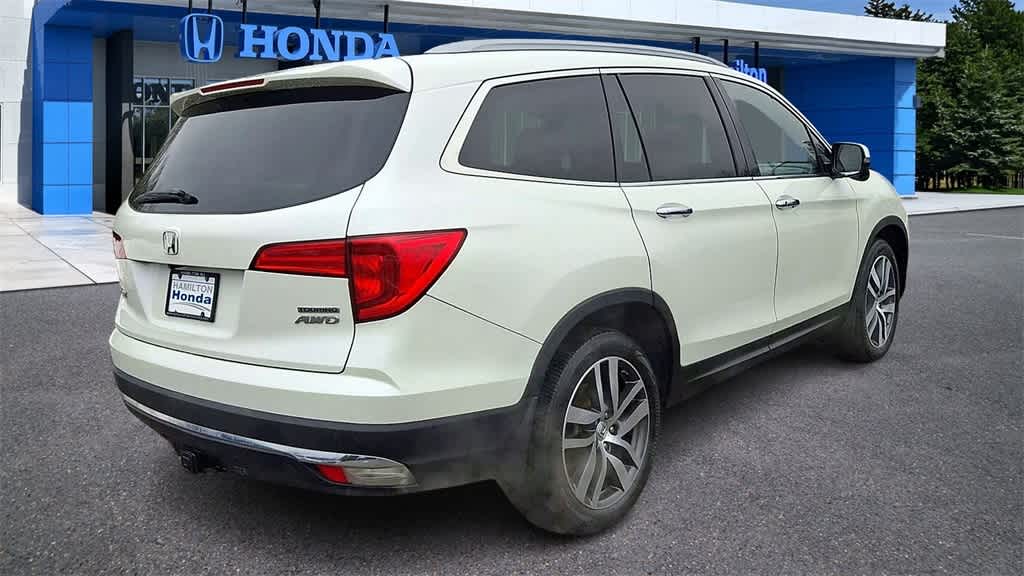 Thumbnail: 2016 Honda Pilot - 8