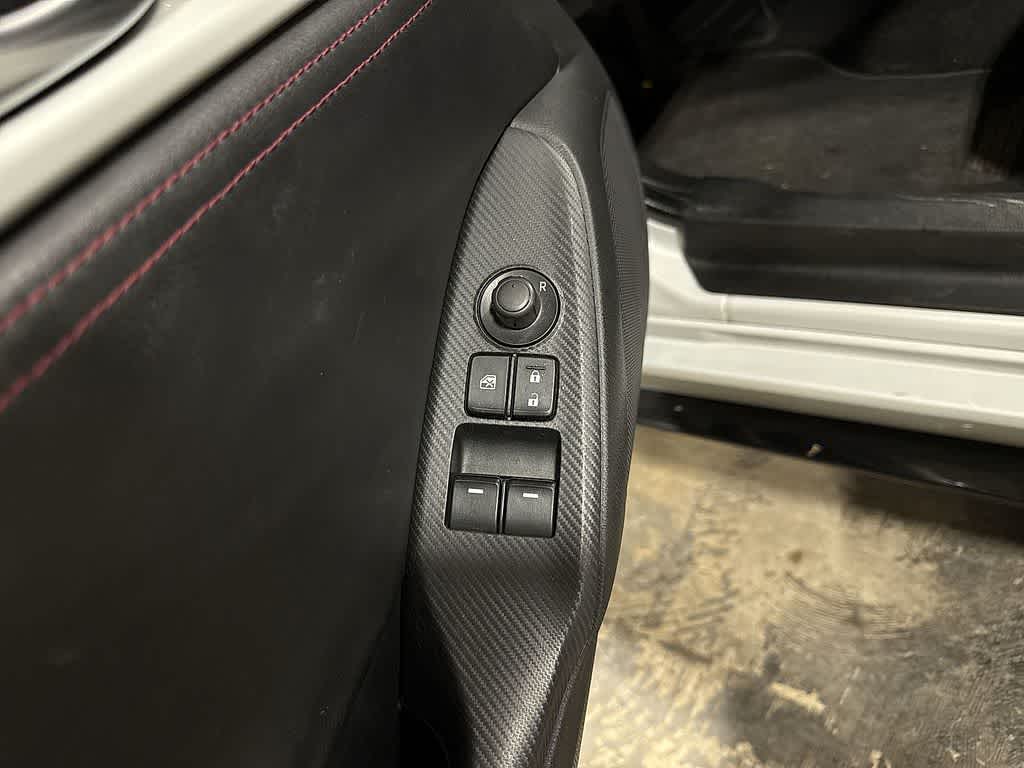 Thumbnail: 2017 Mazda MX-5 Miata - 20