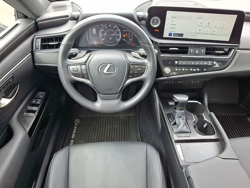 Thumbnail: 2023 Lexus ES - 21