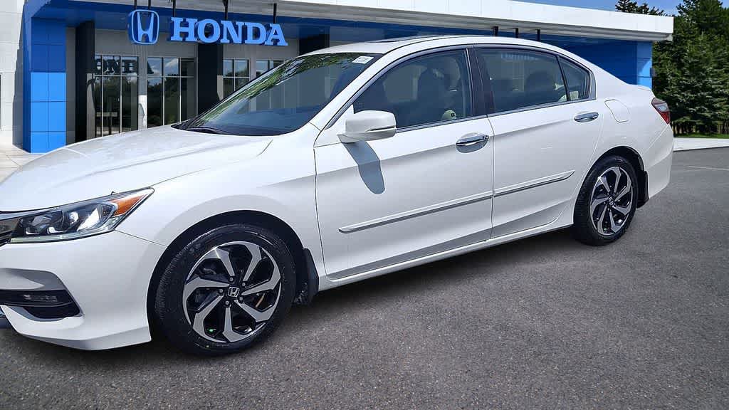 Thumbnail: 2017 Honda Accord - 4