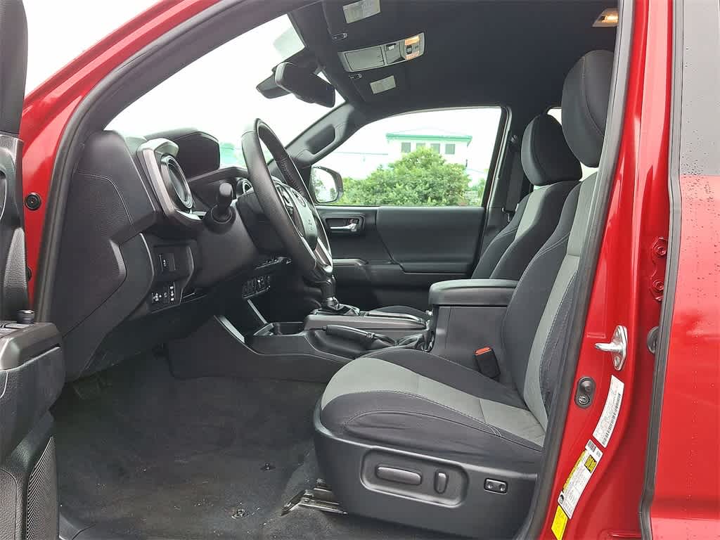 2021 Toyota Tacoma TRD Sport 11