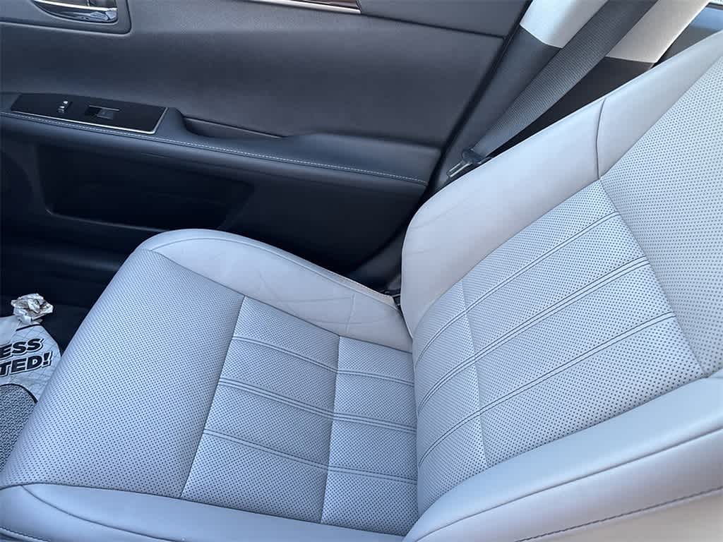 Thumbnail: 2016 Lexus ES - 16