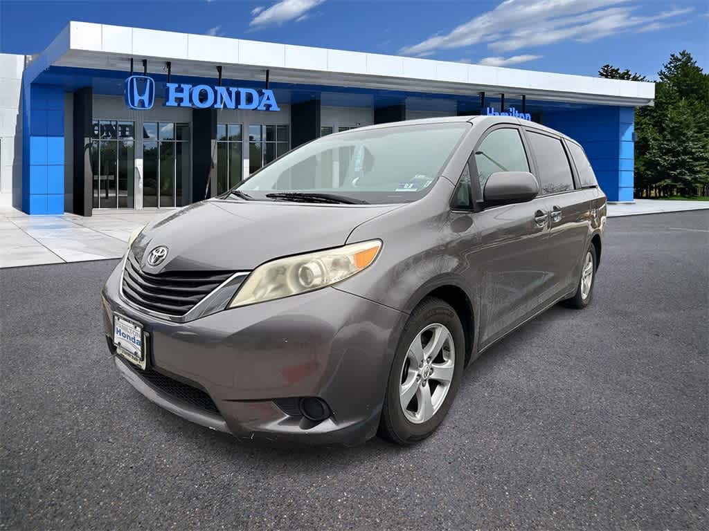 2011 Toyota Sienna LE -
                  Hamilton, NJ