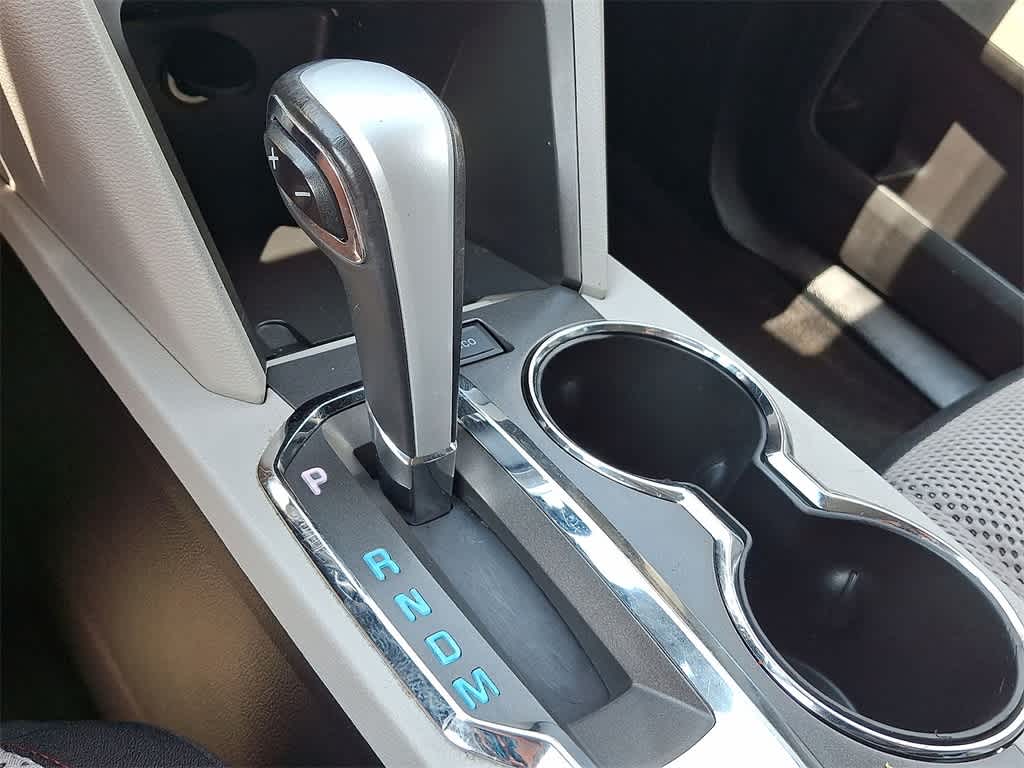 Thumbnail: 2010 Chevrolet Equinox - 12