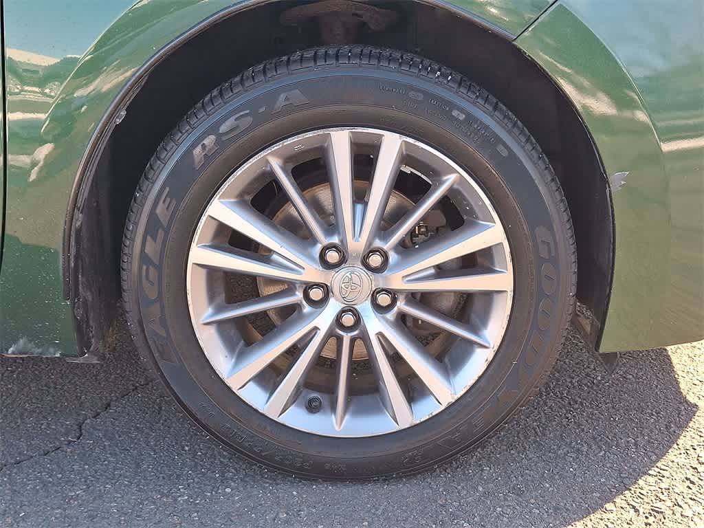 Thumbnail: 2014 Toyota Corolla - 24