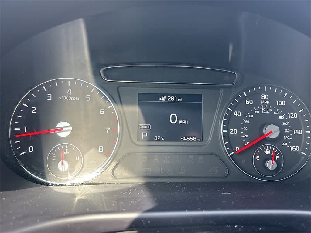 Thumbnail: 2019 Kia Sorento - 16