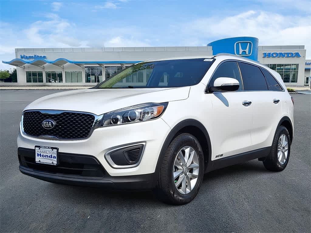 2017 Kia Sorento LX Hero Image