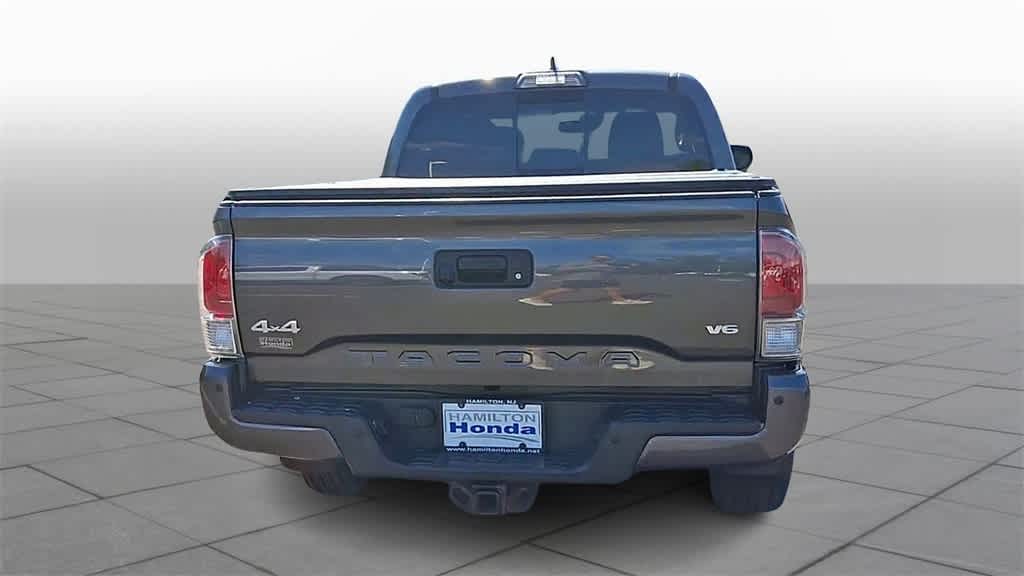 Thumbnail: 2019 Toyota Tacoma - 7